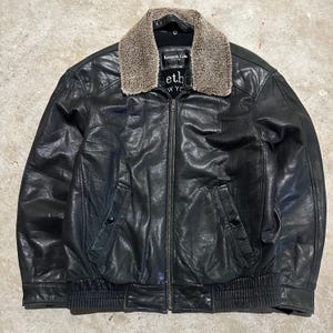 Vintage des années 90 Kenneth Cole Basic Distressed Black Leather Harrington Bomber Aviation Jacket Men's Size Large Streetwear Essential Grandpa