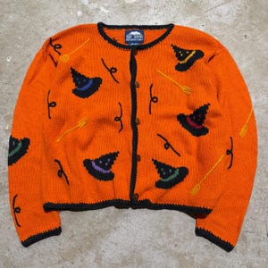 Vintage Rey Wear 90er Jahre Halloween-Strickjacke mit Geister- und Kürbismotiv, handgestrickt, Größe S/M. Süßes oder Saures!
