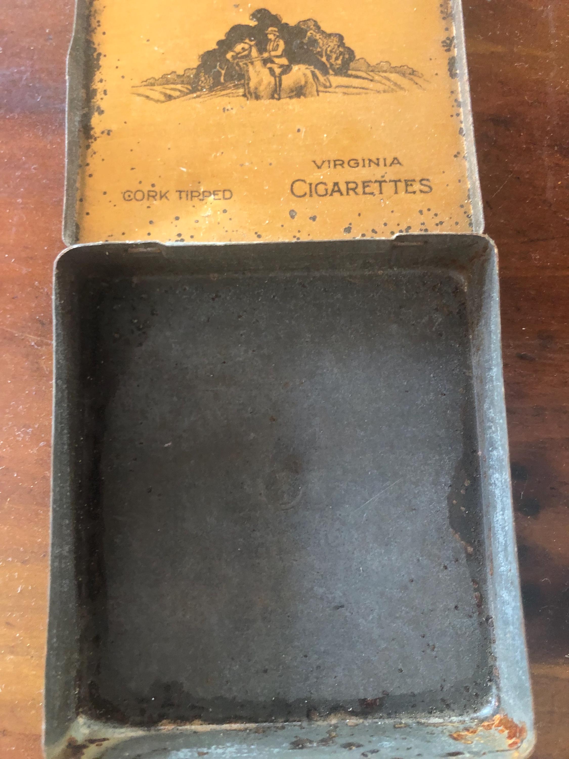 Vintage Country Life Cigarette Tin