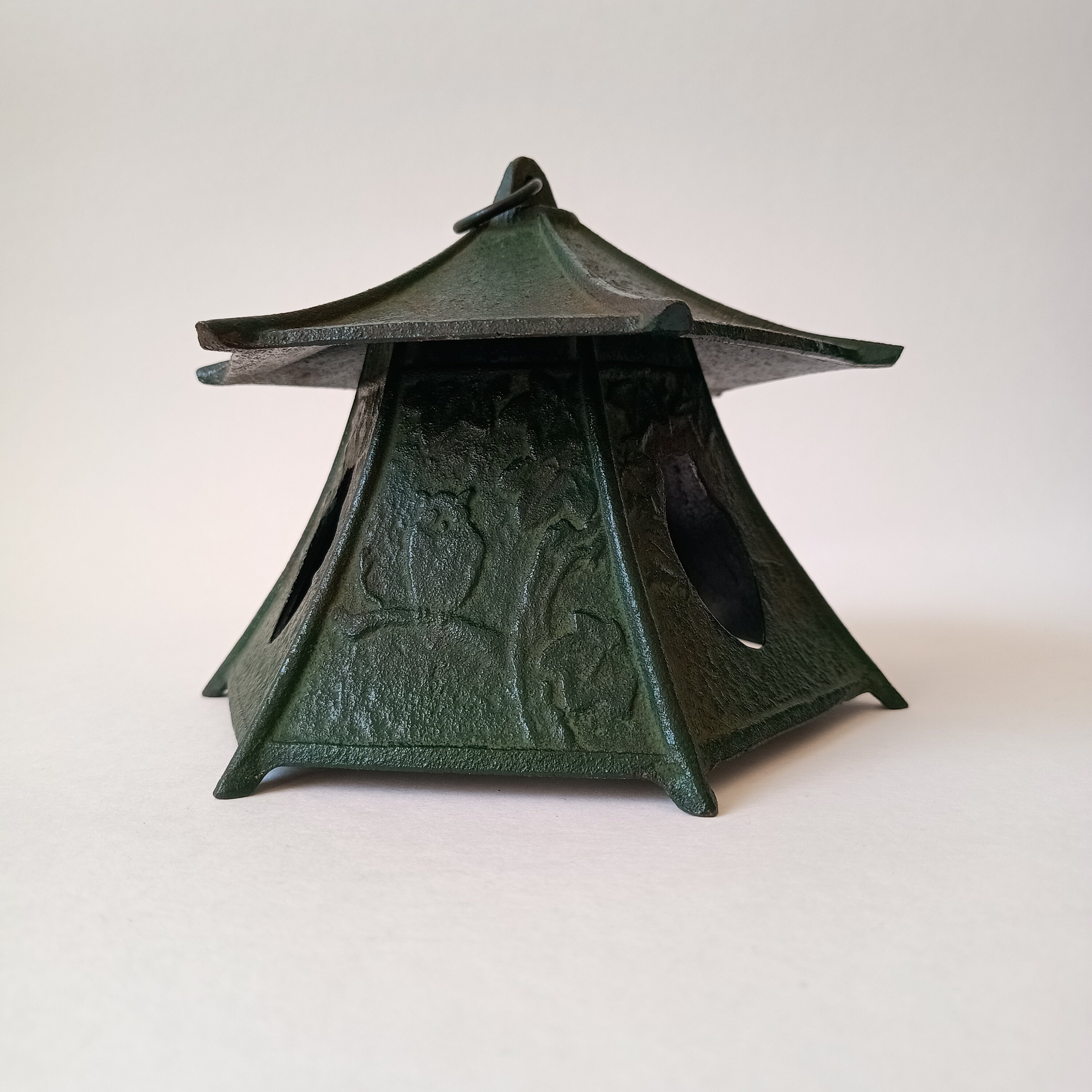 Japanese Cast Iron Pagoda Lantern 2.6 Lbs / 1.2 KG - Etsy