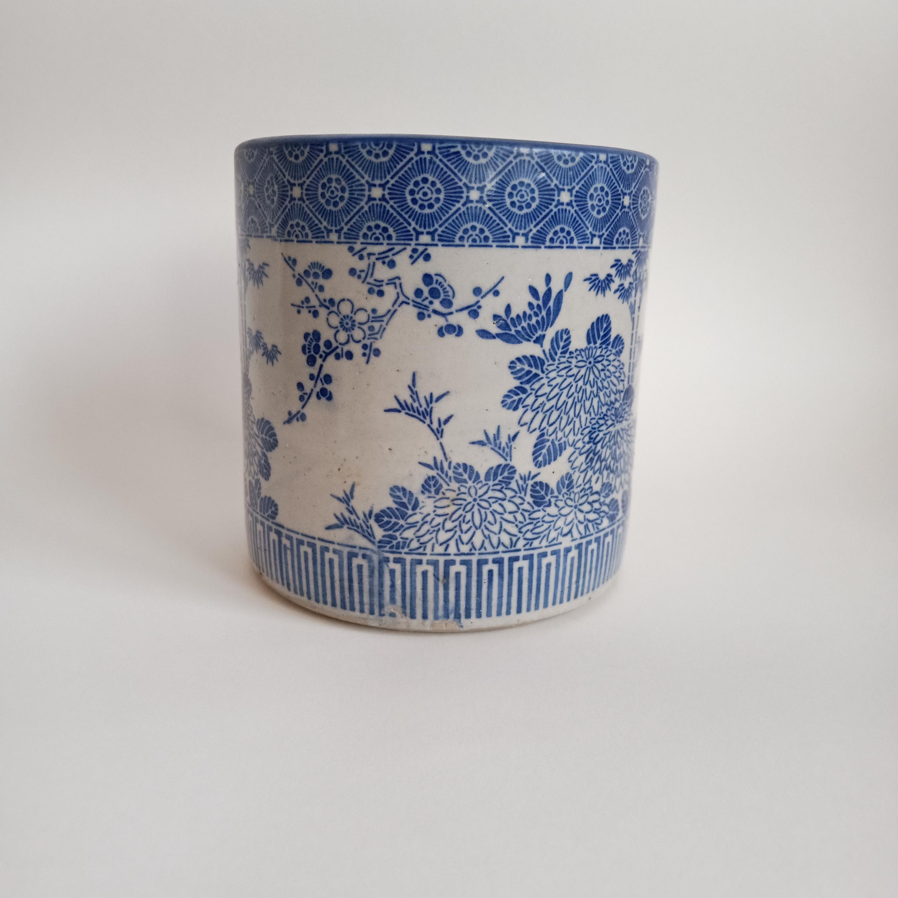 日本の火鉢 アンティーク 磁器 火鉢 / 容器 明治時代 (1868-1912