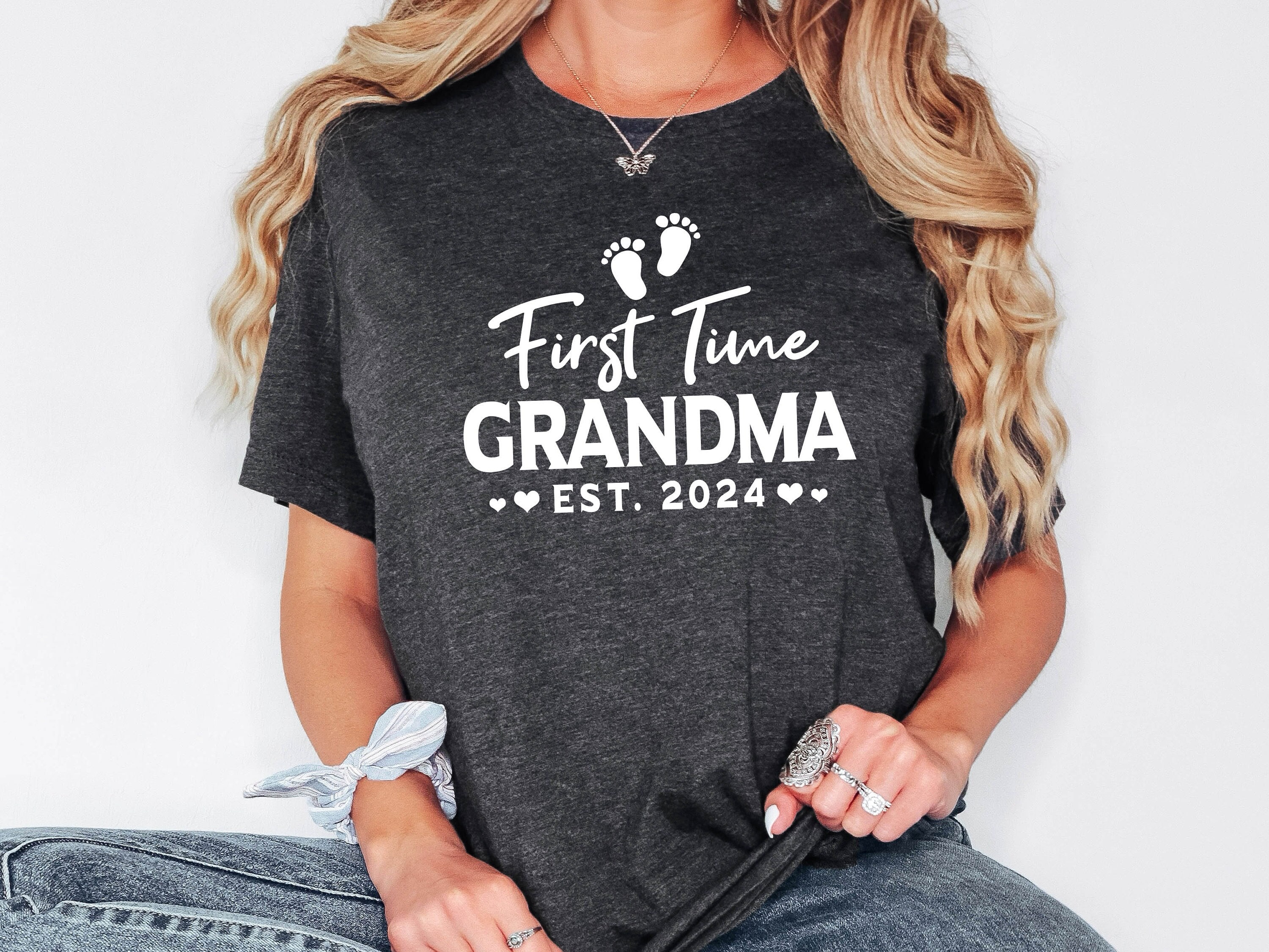 First Time Grandma Est 2024 Shirt, Pregnancy Reveal Sweatshirt, Promoted To Grandma, New Grandma Gift, Grandma To Be, Grandmother 2024 Tee