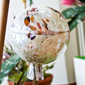 Garden ball alabaster
