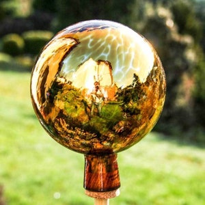 Thuringian rose ball with craquelet effect