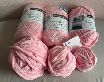 Sweet Snuggles Wolle von Loops & Threads Farbe Pink/Rose