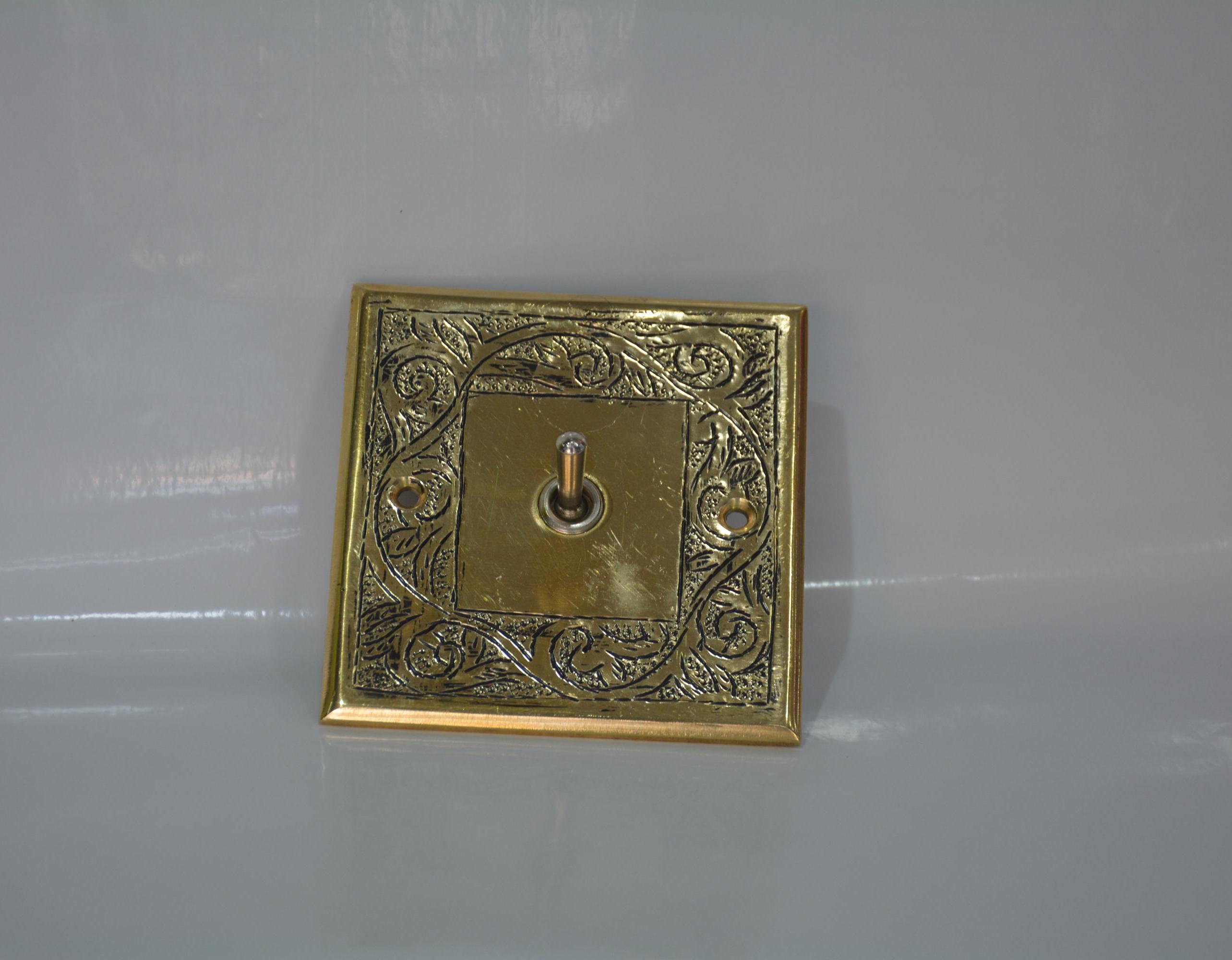 Placca Per Interruttore A Levetta E Presa In Ottone Anticato Vintage Con Elegante Copertura Elettrica A Doppio Controllo Da Parete - Foto 5