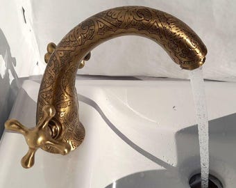 Hand-engraved brass and bronze bathroom faucet | Hammered antique style solid brass sink faucet