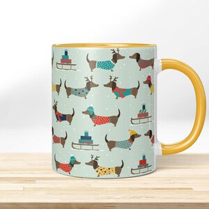 Christmas Dachshund Mug – Funny Dog Mug Gift Idea | Printed Coffee Mug with Dachshund Motif | Humorous Christmas Mug with Name Goldgelb