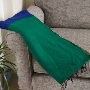 Warm Woollen Blanket Throws Handwoven Ethically Meditation Shawl Wrap Scarf Sofa Bed Spread Stripe Green Throws