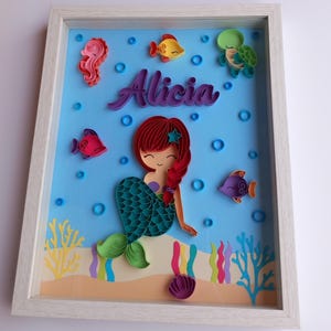 Dipinto personalizzato per bambini Sirena nel mare. Arte quilling fatta a mano. Decorazione per la cameretta dei bambini e dei neonati. Regalo per ragazza