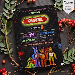 Peut inclure: Une invitation d'anniversaire noire avec le nom "Oliver" dans un design de néon. L'invitation comprend la date, l'heure et le lieu de la fête, ainsi que des illustrations de personnages colorés et le texte "Is Turning 9".