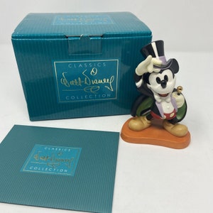 WDCC Disney 1997 &quot;Magician Mickey&quot; &quot;On with the show&quot; - New Membership Figurine