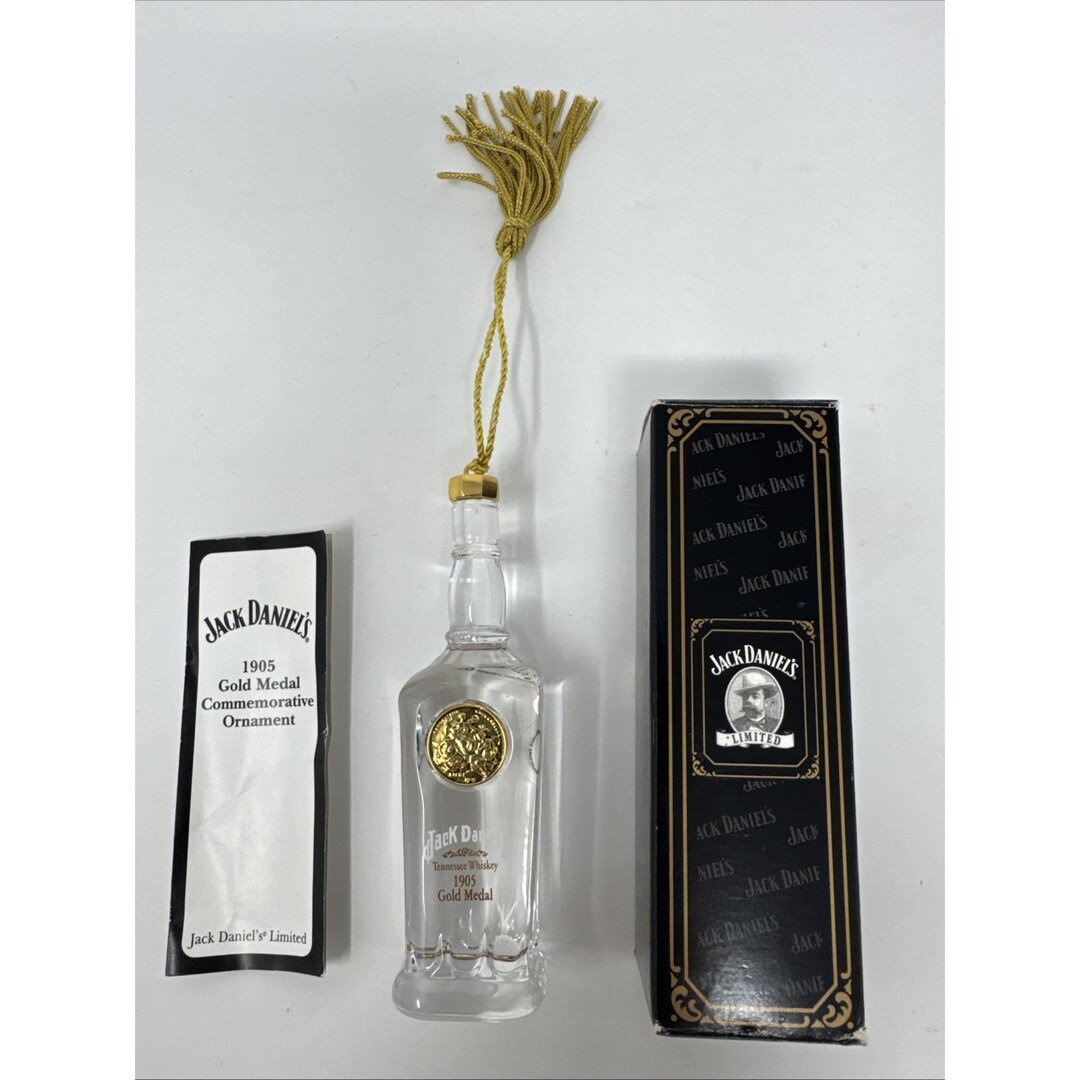 ジャックダニエル 1905 Gold Medal Jack Daniels Lead Crystal 1905 Gold Medal Christmas Ornament