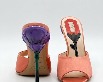 Mules Prada Fairy Collection in raso rosa salmone ultra rare, sandali con tacco scultoreo floreale, scarpe vintage di lusso firmate, taglia EU 38.5 / US