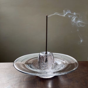 Glass Incense Holder, Palo Santo Burner, Clear Vase - Versatile Plate Set with Seamless Bubble Integration - Unique Home Decor -Home Warming