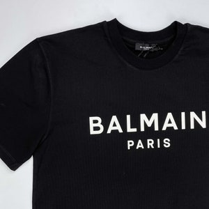 Vintage Balmain Schwarzes T-shirt Mit Weißer Briefmarken Größe S