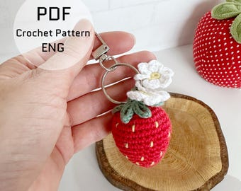 Patrón de ganchillo para llavero de fresa (patrón en PDF), tutorial para llavero de bolso (descarga instantánea)