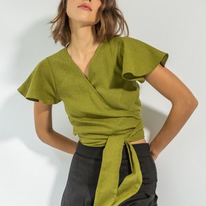 Moosgrünes Wickeltop CADIZ - Leinen Crop Top - Leinenbluse - Sommertop - Hochzeitstop - Umstandstop