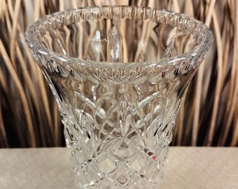 Vintage Crystal Vase With Classic Deep Cut Diamond Design. 1940’s Unmarked.