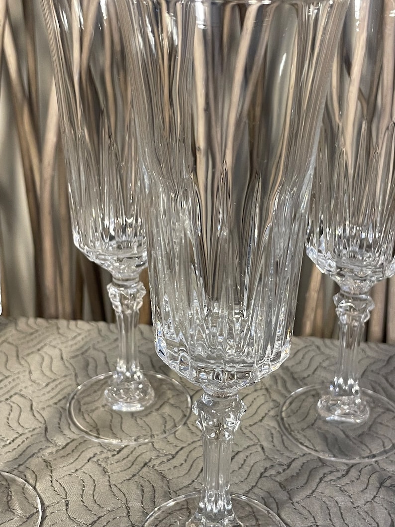 Cristal Darques Longchamp Champagne Flutes. in Excellent Condition