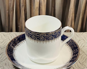 Royal Grafton Ambassador Demitasse Cups Saucers: Set of 6 Fine Bone China England 1970s
