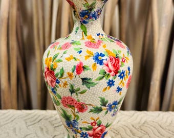 Royal Winton Old Cottage Chintz Vase (Pre-1960) – Floral Earthenware Vase
