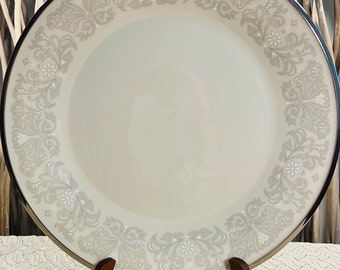 Vintage Lenox Snow Lily Dinner Plate: Platinum Trim, Gray Scrolls (10 5/8 in)
