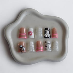 Freestyle Nails, Press on Nails, Ducknails