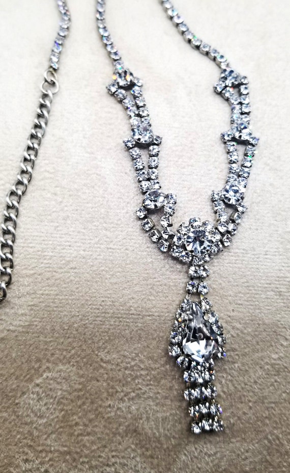 Vintage Silver Tone Rhinestone Necklace