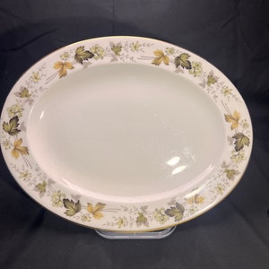 Rare Vintage Royal Doulton Larchmont TC1019 Serving Plater made in England
