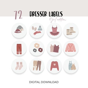 Peut inclure: Douze étiquettes rondes pour commode avec des illustrations de vêtements et d'accessoires pour filles. Les étiquettes sont blanches avec une ombre gris clair. Le texte "12 DRESSER LABELS Girl edition" est en haut de l'image. Le texte "DIGITAL DOWNLOAD" est en bas de l'image.