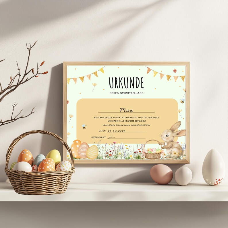 Puede incluir: Un certificado amarillo y blanco con el texto "URKUNDE OSTER-SCHNITZELJAGD" y un conejito sosteniendo una cesta de huevos. El certificado es para Max e indica que complet&oacute; con &eacute;xito la b&uacute;squeda de huevos de Pascua. La fecha es 20.04.2025.