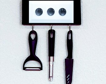 KITCHEN UTENSIL SETS -- Wall Sets -- Knife and Peeler Set
