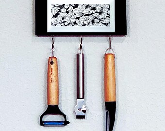 KITCHEN UTENSIL SETS -- Wall Sets -- Peeler and Zester Set