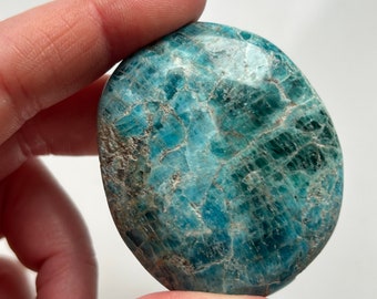 Blue Apatite Pebble, Blue Apatite, Blue Apatite Palmstone