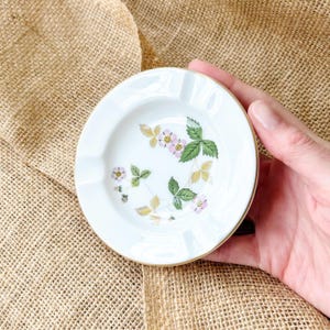 Wedgwood Wild Strawberry - Etsy