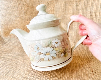 Royal Doulton Lambethware ‘Florinda’ teapot - Vintage floral stoneware teapot - Gift for her or him - Tea lovers gift