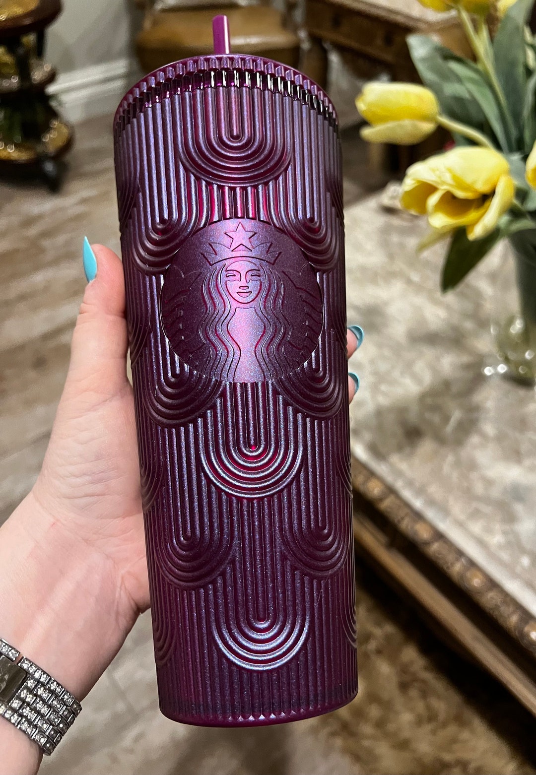 Starbucks rend hommage à sa sirène ! - Cuisine Ta Mère