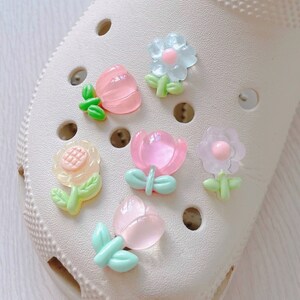 Clear jelly crocs deals