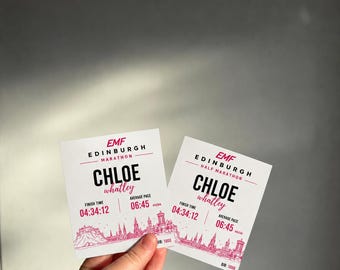 Imán personalizado del Festival de Running de Edimburgo / Regalo personalizado para quienes finalicen la carrera / Recuerdo de running / Exhibición de tiempo y dorsal de maratón / Regalo para corredores