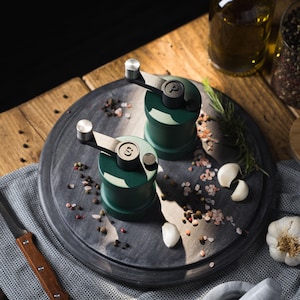 The Ivy Mill - Quality Cast Iron Salt & Pepper Mills in Ivy Green