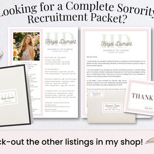 K&ouml;nnte beinhalten: Ein Sorority-Rekrutierungspacket in rosa und gr&uuml;ner Farbe. Das Paket enth&auml;lt ein Anschreiben, eine Dankeskarte und ein Foto der Bewerberin. Der Text auf dem Paket lautet "Hazel Dumont, University of Florida, Class of 2023".