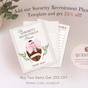 Puede incluir: Un planificador de reclutamiento de hermandad con una ilustraci&oacute;n de f&uacute;tbol americano y lazo rosa. La portada dice "The Sorority Recruitment Planner - RUSH 2020". El texto incluye "Add our Sorority Recruitment Planner Template and get 25% off!"