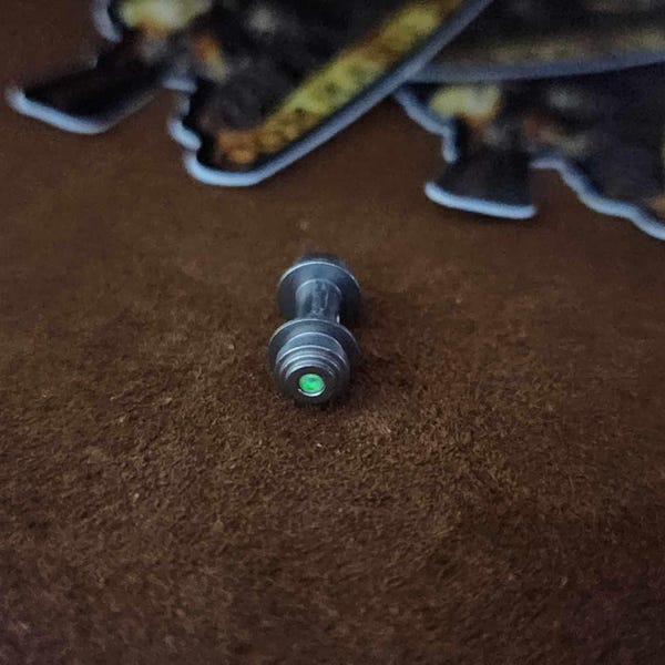 Glow Titanium Axis Lock Bar, Green Glow Insert, Fits 550 Griptilian - Knife Not Included
