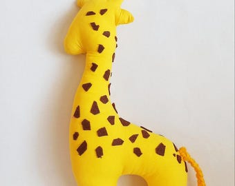 Handmade Plush Giraffe Toy – Yellow Cotton Soft Toy – Woodland Nursery Decor – Cute Baby Shower Gift – Pretend Play Plush Animal