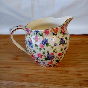 Grimwades’ Old Cottage Chintz Creamer, Royal Winton, 1950s