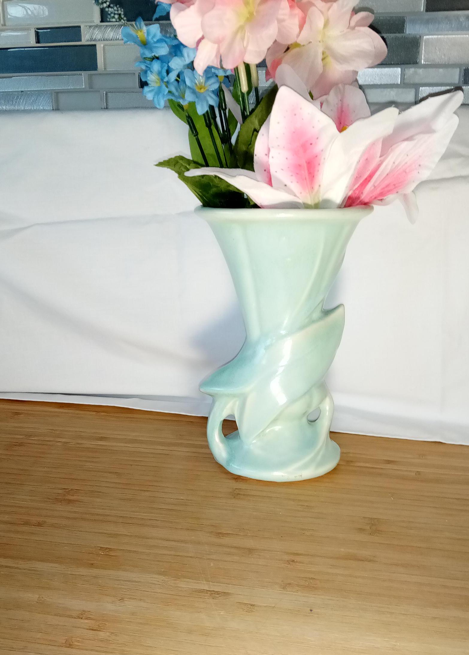 A show of hands William McCoy ガラス オブジェ Mccoy Hand Vase - Etsy
