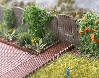 LX556-OO Brick Garden Path And Yard With Edging For OO Model Railway & 1:76 Scale