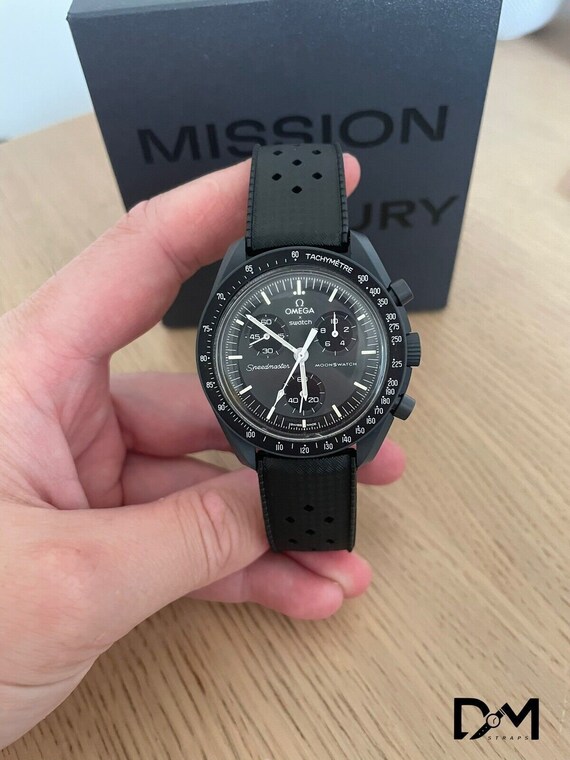omega x swatch black Gem