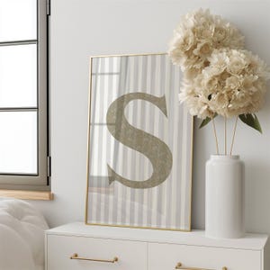 Impresión de arte de pared con inicial S vintage, diseño floral, DESCARGA DIGITAL, idea de regalo con inicial de nombre, arte de pared floral marrón, impresión de estilo vintage a rayas